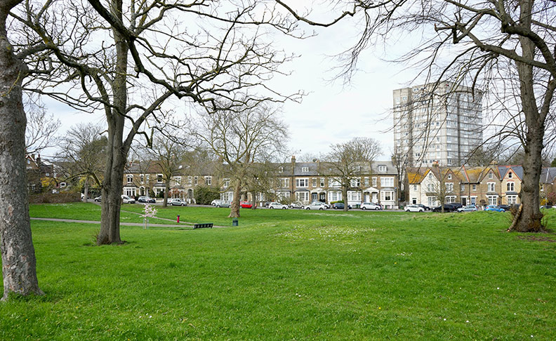 Plumstead Common image