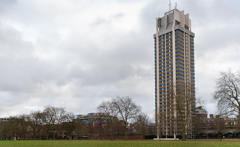 Knightsbridge Barracks image