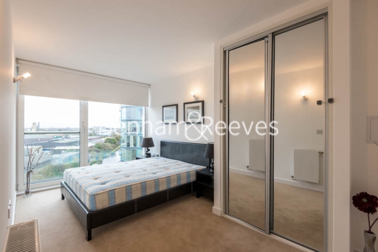 2 bedrooms flat to rent in Station Approach, Hayes, UB3-image 3