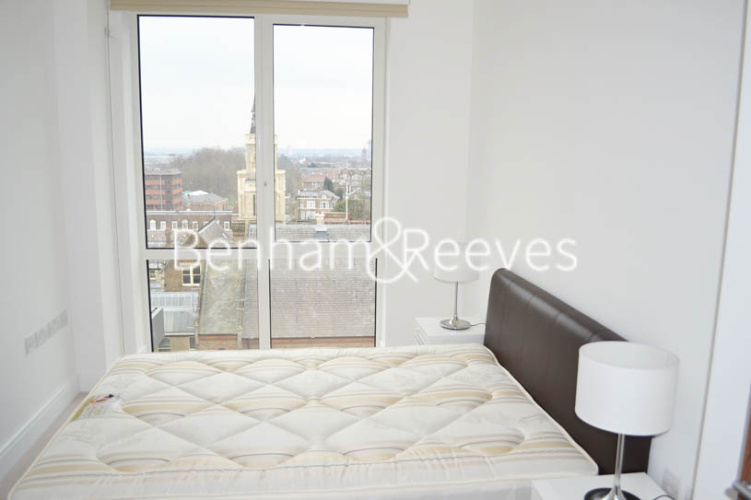 2 bedrooms flat to rent in Longfield Avenue, Ealing W5-image 4