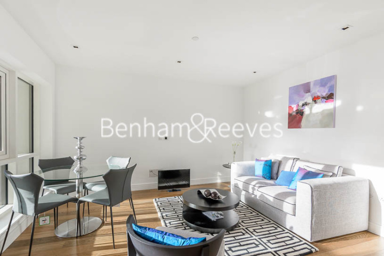 1 bedroom flat to rent in Dickens Yard, Ealing, W5-image 5