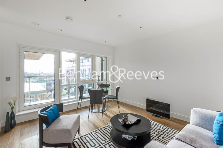 1 bedroom flat to rent in Dickens Yard, Ealing, W5-image 6