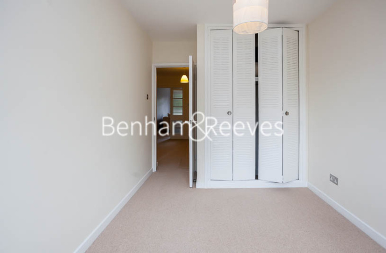 2 bedrooms flat to rent in Mount Park Road, Ealing, W5-image 12