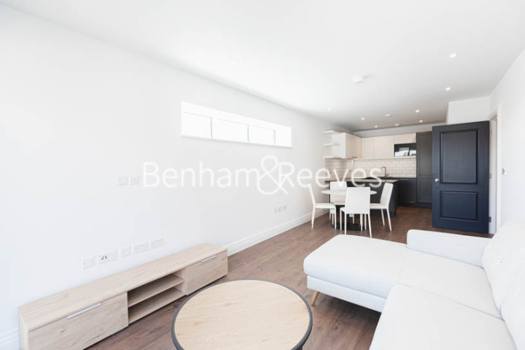 2 bedrooms flat to rent in Filmworks Walk, Ealing, W5-image 3