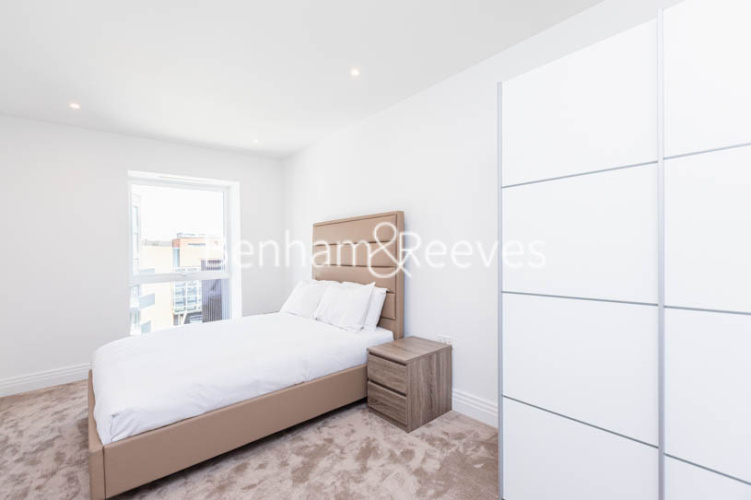 2 bedrooms flat to rent in Filmworks Walk, Ealing, W5-image 13