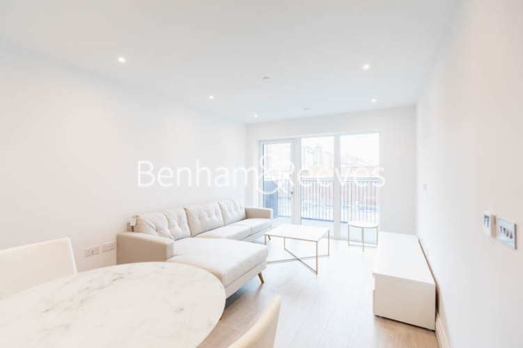 1 bedroom flat to rent in Filmworks Walk, Ealing, W5-image 13