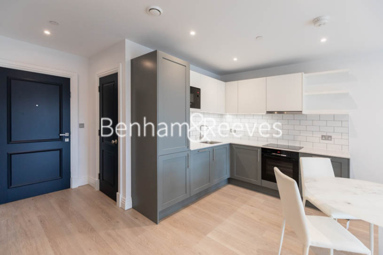 1 bedroom flat to rent in Filmworks Walk, Ealing, W5-image 14