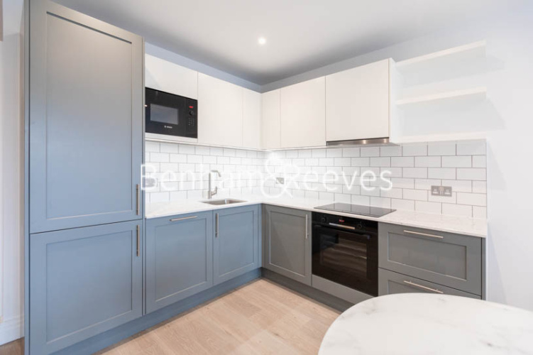 1 bedroom flat to rent in Filmworks Walk, Ealing, W5-image 15