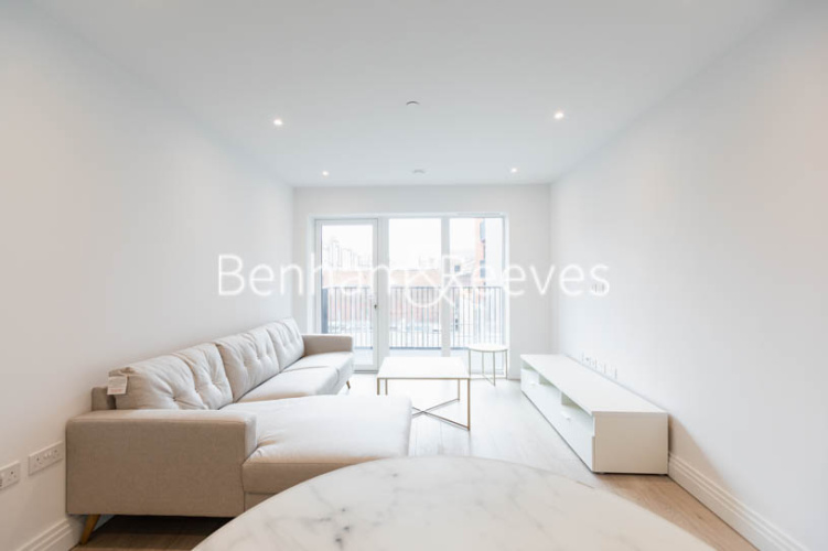 1 bedroom flat to rent in Filmworks Walk, Ealing, W5-image 16