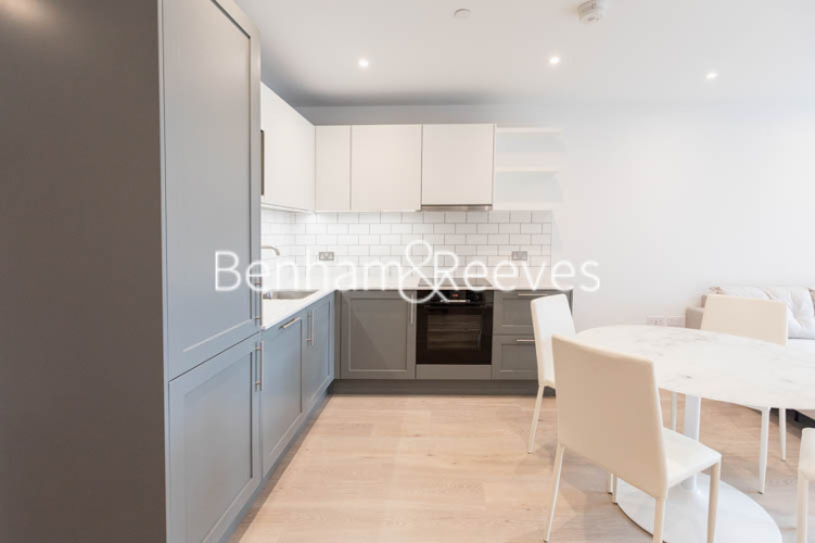 1 bedroom flat to rent in Filmworks Walk, Ealing, W5-image 17