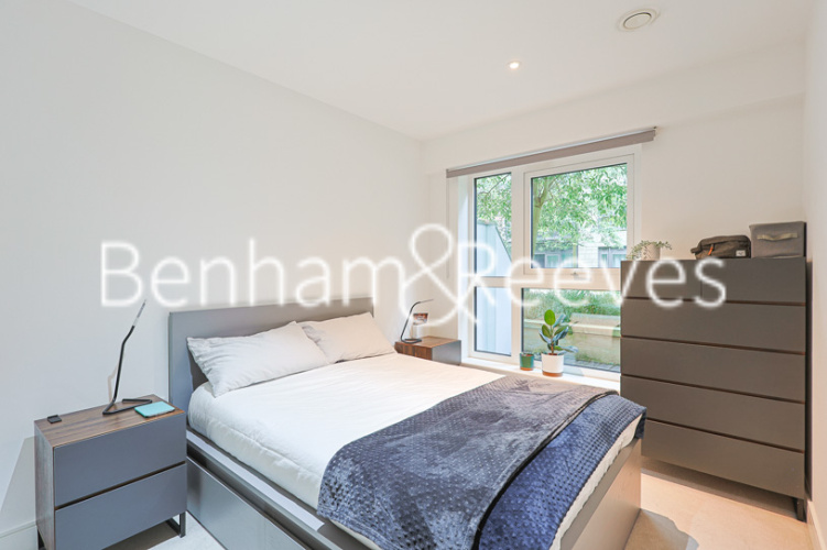 1 bedroom flat to rent in Longfield Avenue, Ealing, W5-image 4