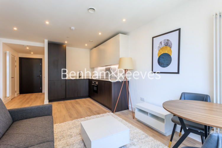 Studio flat to rent in Heartwood Boulevard, Acton, W3-image 8