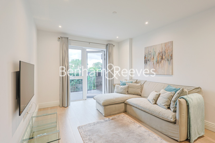 1 bedroom flat to rent in Filmworks Walk, Ealing, W5-image 1