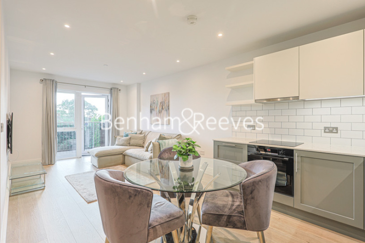 1 bedroom flat to rent in Filmworks Walk, Ealing, W5-image 8