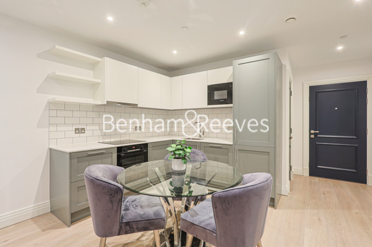 1 bedroom flat to rent in Filmworks Walk, Ealing, W5-image 12