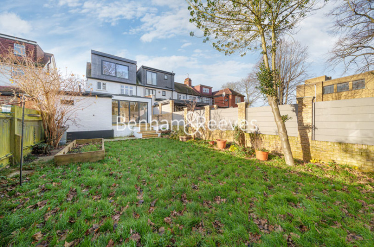 4 bedrooms house to rent in Brentmead gardens, Ealing, NW10-image 17