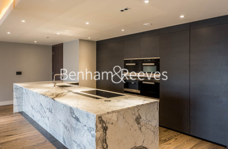 4 bedrooms flat to rent in Regatta Lane, Hammersmith, W6-image 2