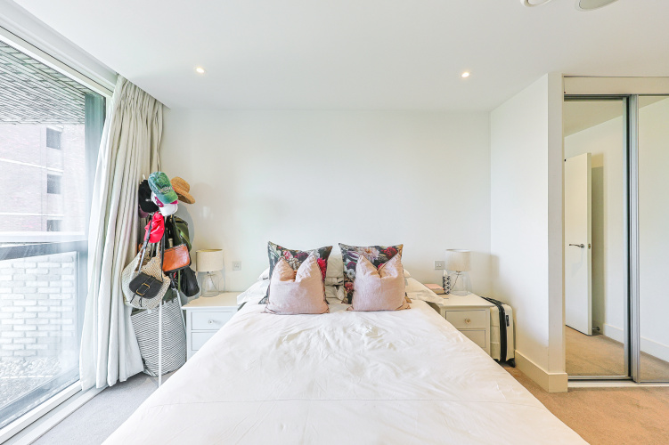 1  bedroom flat to rent in London Square, Putney, SW15-image 10