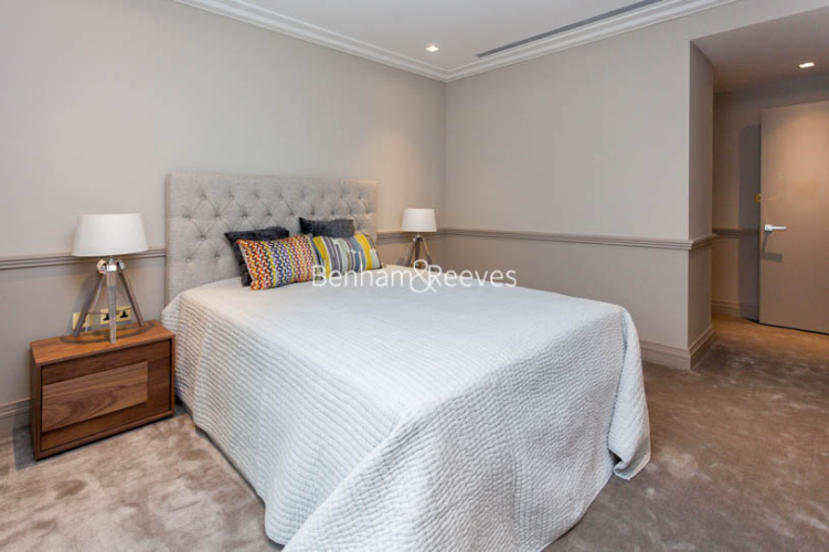 2 bedrooms flat to rent in Queens Wharf, Hammersmith, W6-image 10