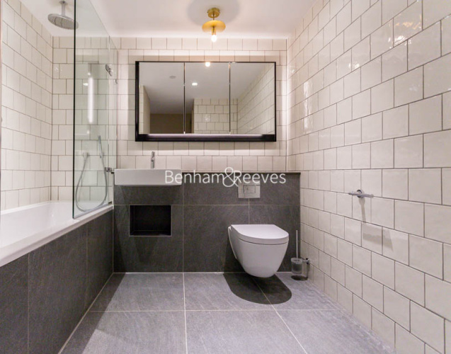 2 bedrooms flat to rent in Queens Wharf, Hammersmith, W6-image 12