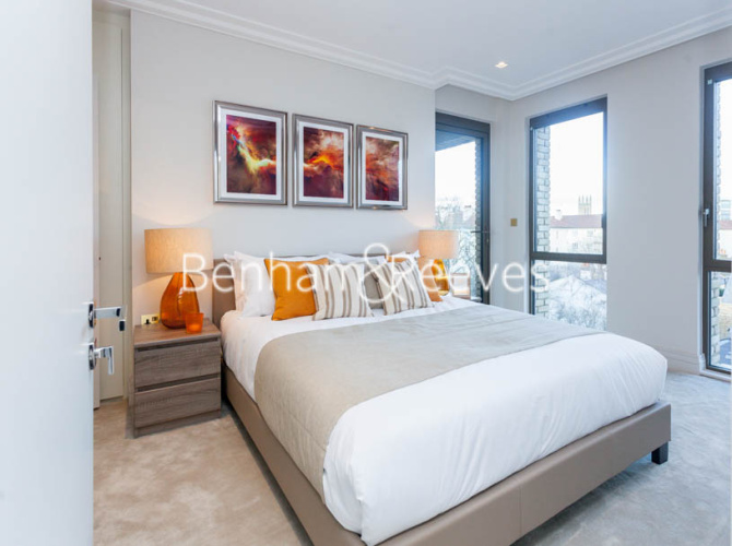 2 bedrooms flat to rent in Queens Wharf, Hammersmith, W6-image 4