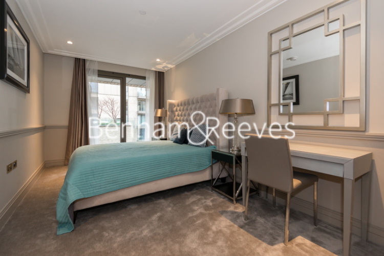 2 bedrooms flat to rent in Queens Wharf, Hammersmith, W6-image 4