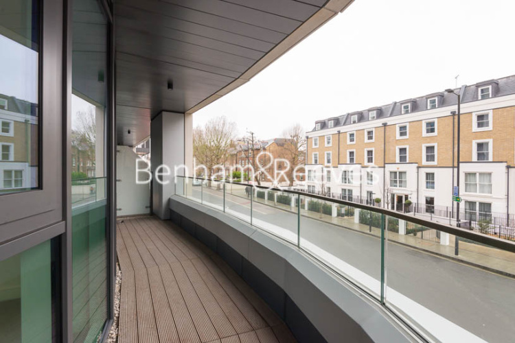 2  bedrooms flat to rent in Sovereign Court, Hammersmith, W6-image 5