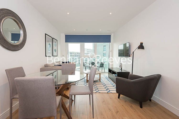 1 bedroom flat to rent in Sovereign Court, Hammersmith, W6-image 3