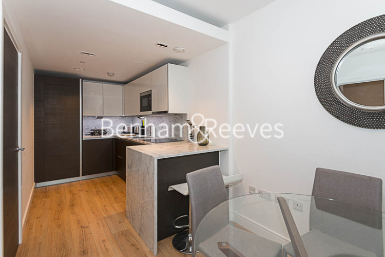 1 bedroom flat to rent in Sovereign Court, Hammersmith, W6-image 8