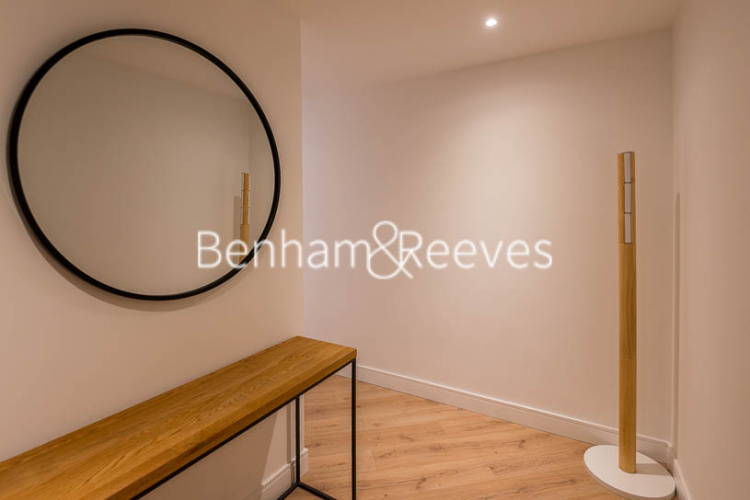 2 bedrooms flat to rent in Sovereign Court, Hammersmith, W6-image 15