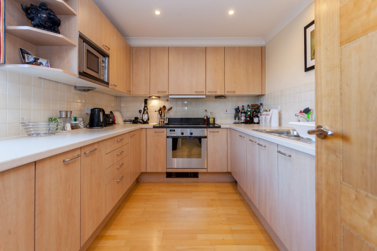 2 bedrooms flat to rent in Harrods Village, Barnes, SW13-image 2