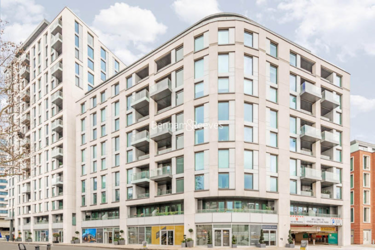 3 bedrooms flat to rent in Sovereign Court, Hammersmith, W6-image 7