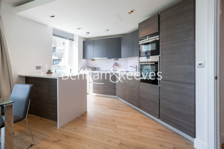 2 bedrooms flat to rent in Sovereign Court, Hammersmith, W6-image 2