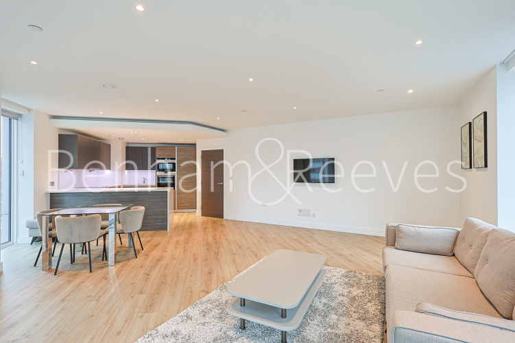 2 bedrooms flat to rent in Marquis House, Beadon Road, W6-image 1