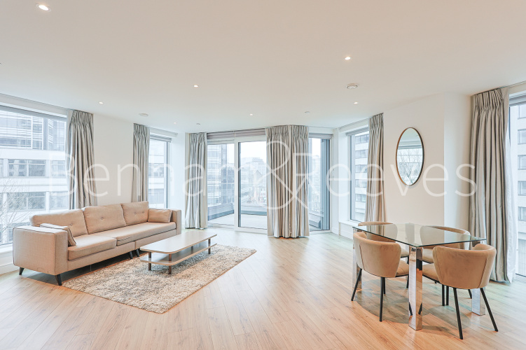 2 bedrooms flat to rent in Marquis House, Beadon Road, W6-image 3