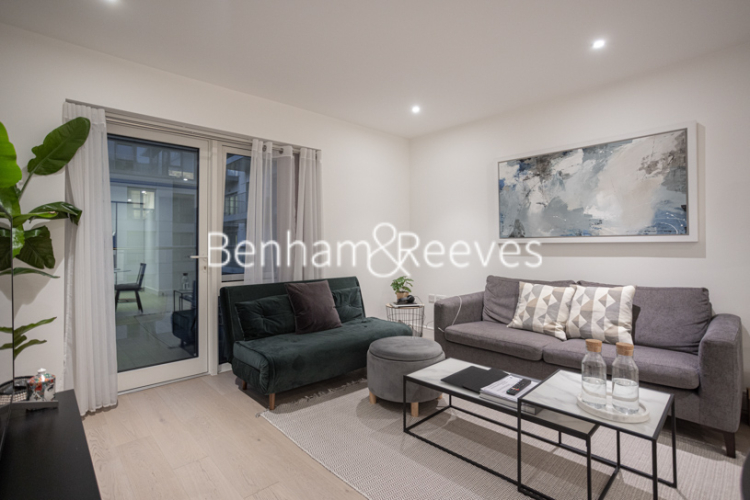 2 bedrooms flat to rent in Faulkner House, Tierney Lane, W6-image 1