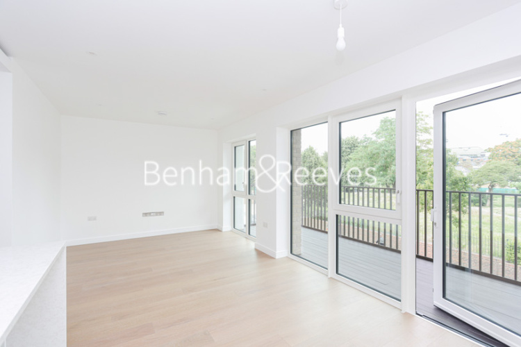 2 bedrooms flat to rent in Holland House, Parrs Way, W6-image 13