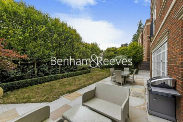 5  bedrooms house to rent in Copse Hill, Hammersmith, SW20-image 9