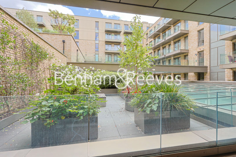 1 bedroom flat to rent in Queens Wharf, Hammersmith, W6-image 12