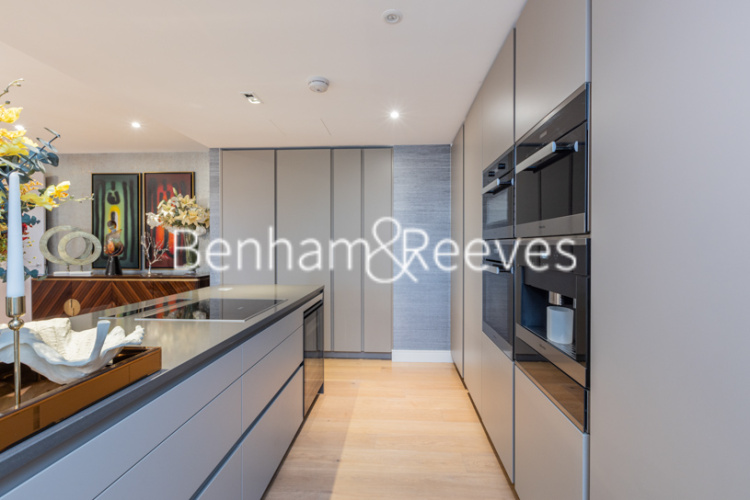 3 bedrooms flat to rent in Faulkner House, Tierney Lane, W6-image 2