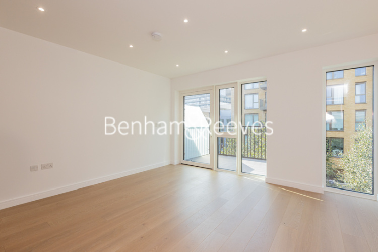 1 bedroom flat to rent in Merrivale Terrace, Distillery Road, W6-image 1