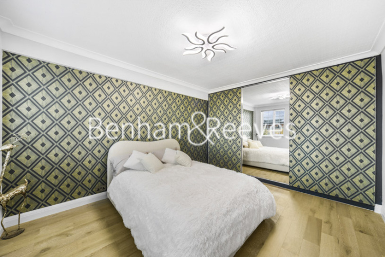 1 bedroom flat to rent in Stafford Court, Goldhawk Road, W6-image 7