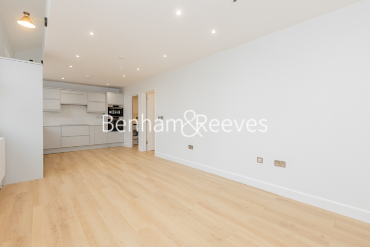 2 bedrooms flat to rent in Disraeli Road, Hammersmith, SW15-image 1