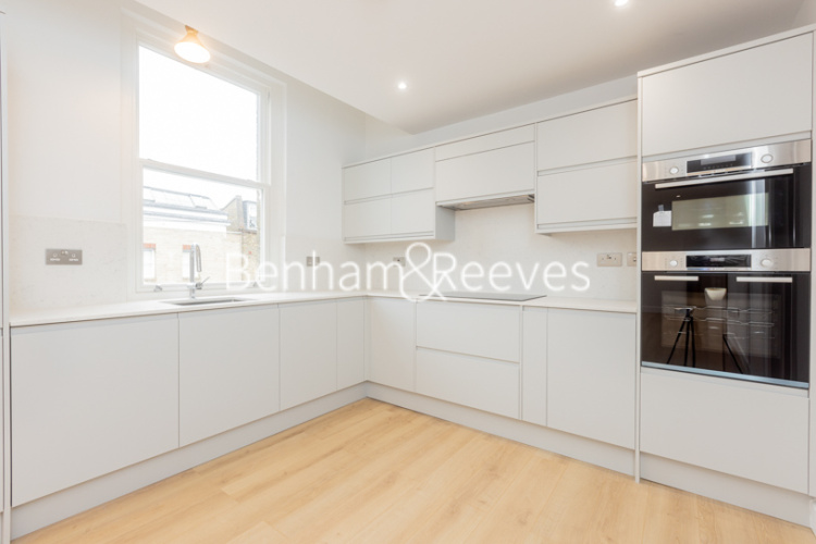 2 bedrooms flat to rent in Disraeli Road, Hammersmith, SW15-image 2