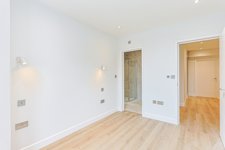 2 bedrooms flat to rent in Disraeli Road, Hammersmith, SW15-image 16