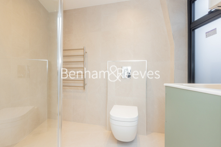 2 bedrooms flat to rent in Disraeli Road, Hammersmith, SW15-image 4