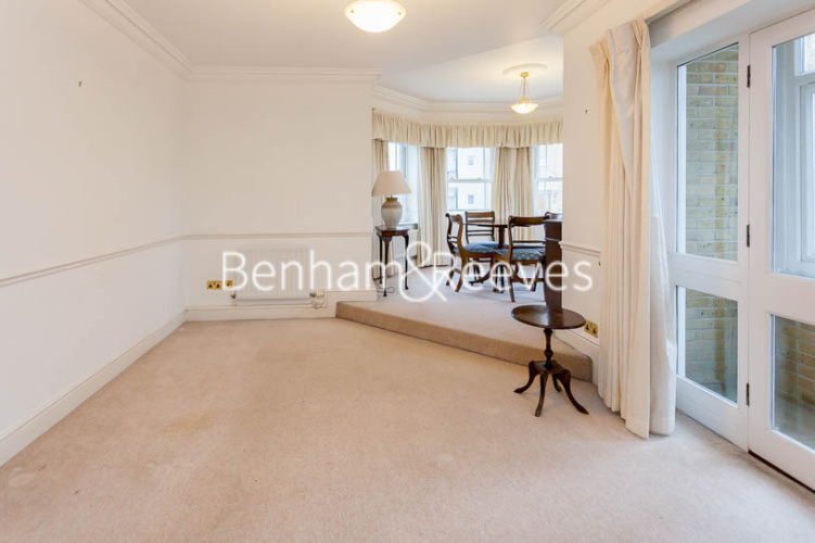 2 bedrooms flat to rent in Clayton House, Trinity Church Road, SW13-image 1