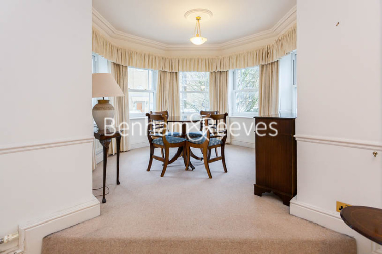 2 bedrooms flat to rent in Clayton House, Trinity Church Road, SW13-image 3