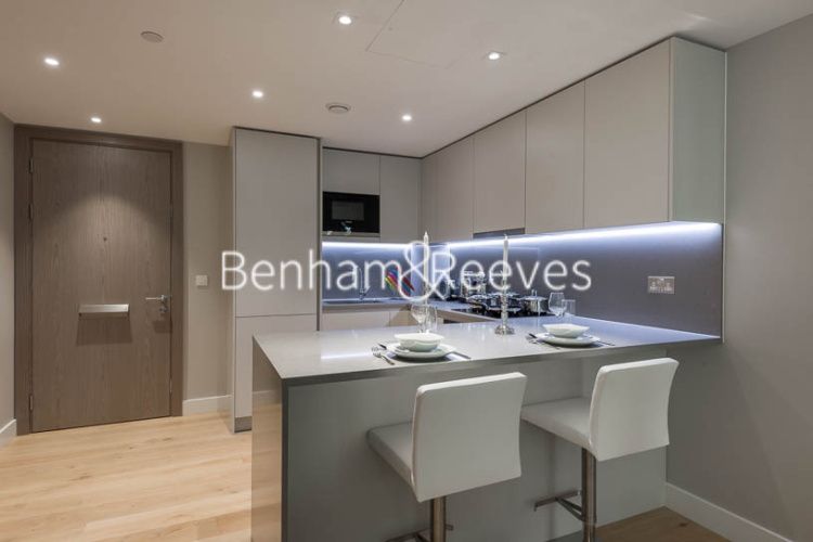 1 bedroom flat to rent in Vaughan Way, London Dock, E1W-image 2