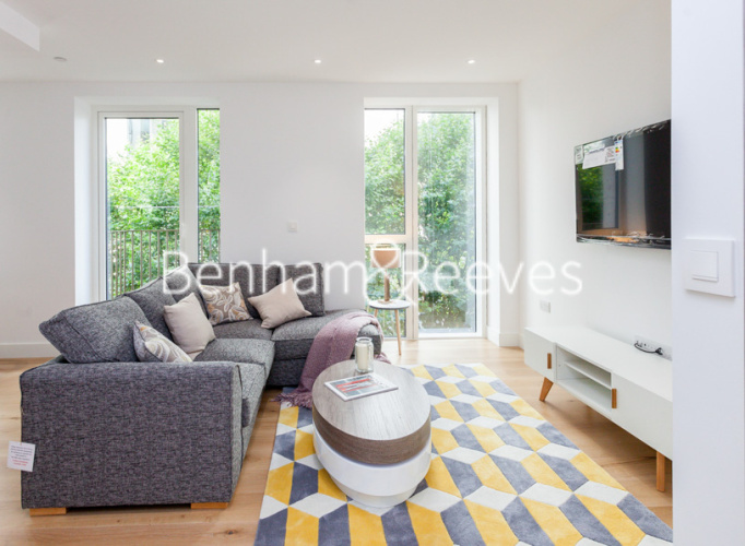 1 bedroom flat to rent in Ariel House, London Dock, Vaughan Way, E1W-image 1